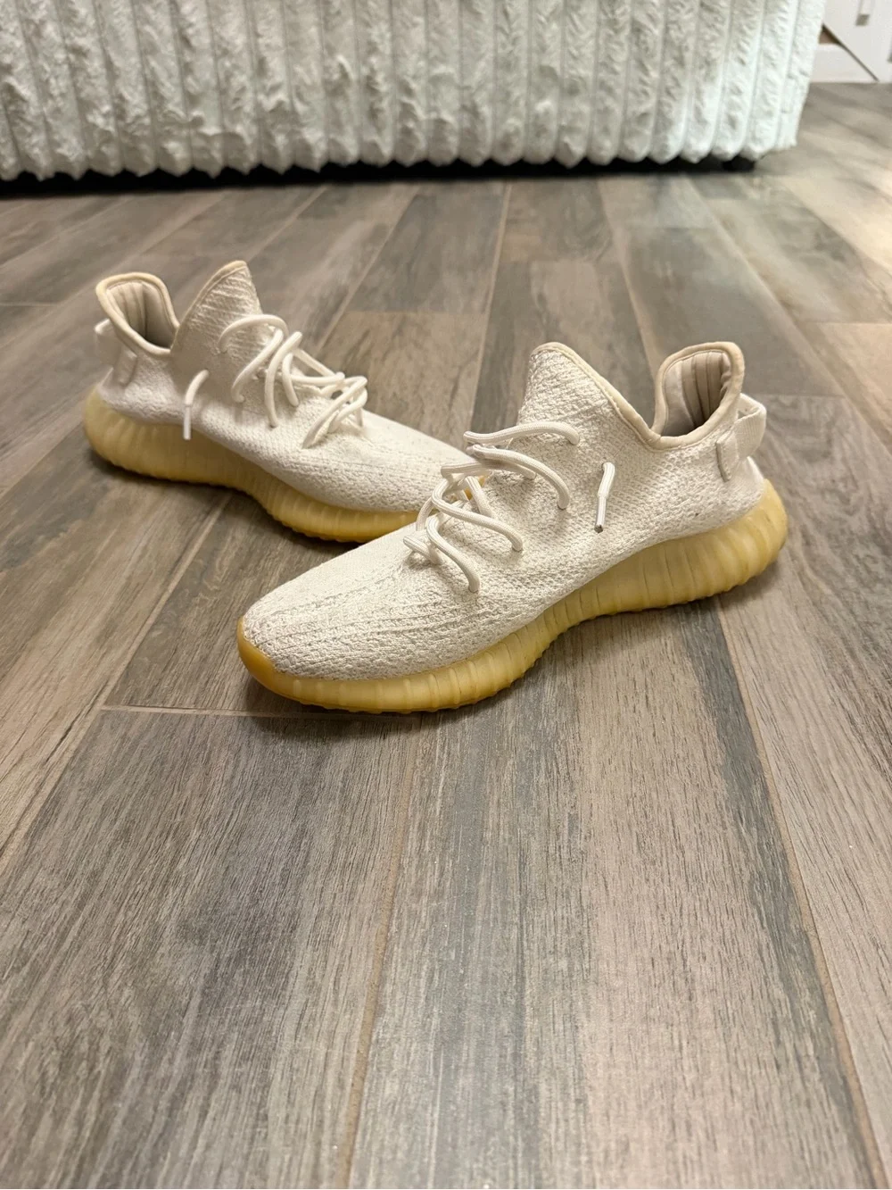adidas Yeezy Boost 350 V2 Triple White